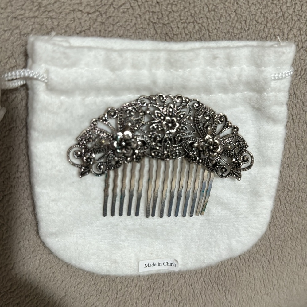 Hair Pin - Picture 2 of 2